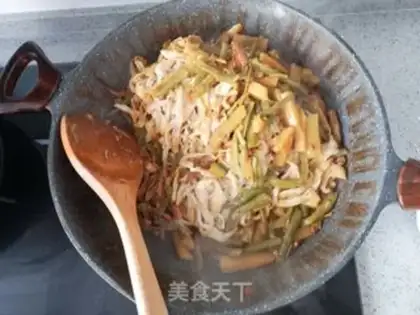 Make Pork bean horn noodles step 12