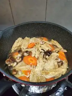 Make Fish bones, carrots and cabbage step 8