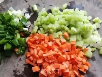 Make Eggs and rice step 0