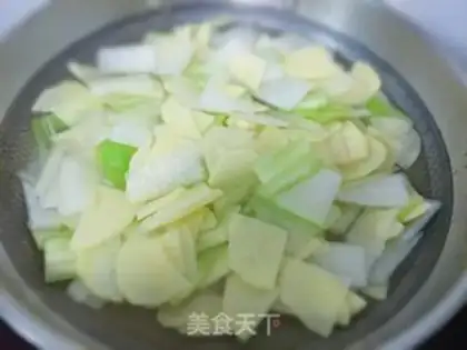 Make Spicy pots and vegetables step 4