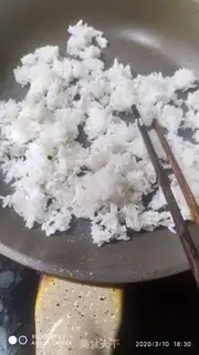 Make Egg fried rice step 2