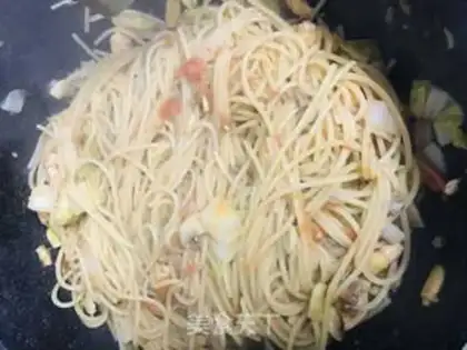 Make Shrimp beef pasta step 3