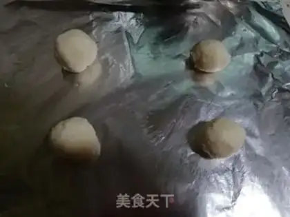 Make Coconut pretzels step 4
