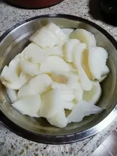Make ♪ Quaffles ♪ step 0