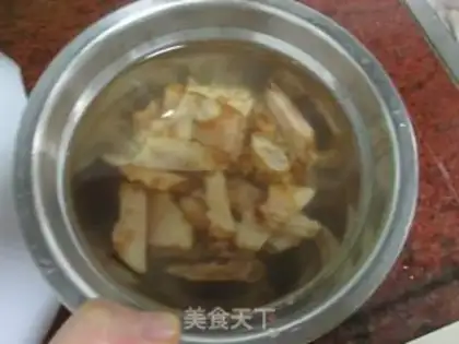 Make Chicken claw soup step 2