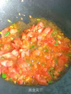 Make Tomato egg oak soup step 0
