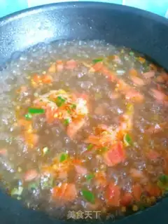 Make Tomato egg oak soup step 1
