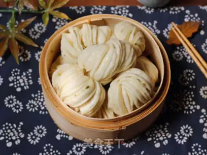 Make Onion rolls step 7