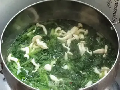 Make Pineapple white egg soup step 4