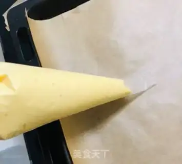Make Finger crackers step 5