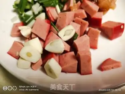 Make Red sausage spinach step 0
