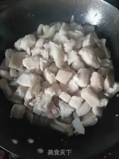 Make Make the white pig oil step 2