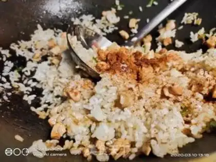 Make Chicken fried rice in Orleans step 3
