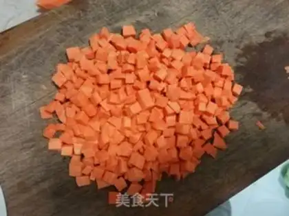 Make Wuhan snack noodle nest step 1