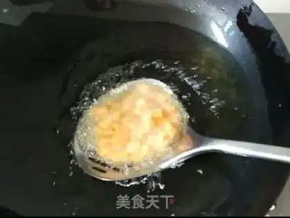 Make Wuhan snack noodle nest step 3