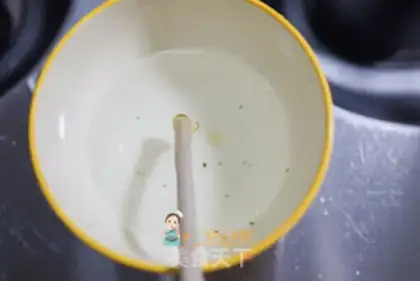 Make Strawberry Snowman step 5