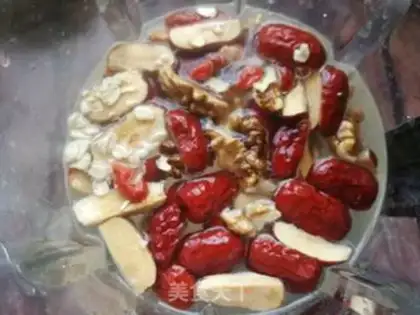 Make The walnut walnut date peanut rice step 7