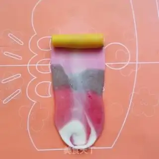 Make Rainbow souffle step 19