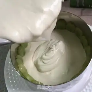 Make Sunshine cake step 15
