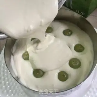 Make Sunshine cake step 17