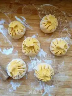 Make Purple peanut sesame buns step 14