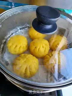 Make Purple peanut sesame buns step 16