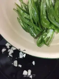 Make Green bean sprouts and hot peppers step 5