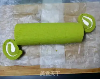 Make Tea and cream cake rolls step 18