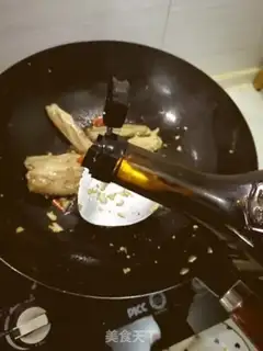 Make Red duck wings step 2