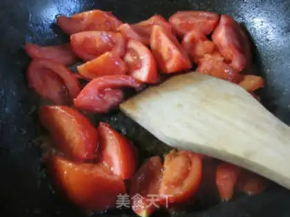 Make Tomato fried potatoes step 2