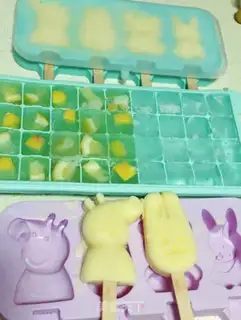 Make Fruit yogurt popsicle step 0