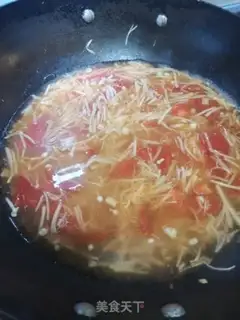 Make Tomato gin and mushroom soup step 1