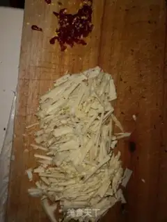 Make Sour crumbs and curd buns step 1
