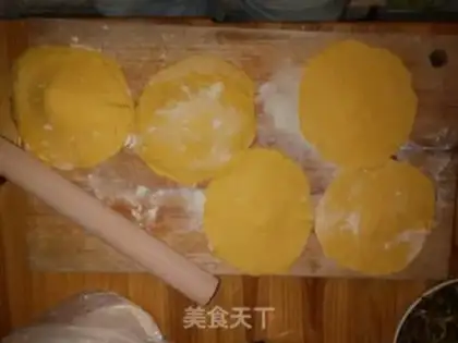 Make Sour crumbs and curd buns step 9