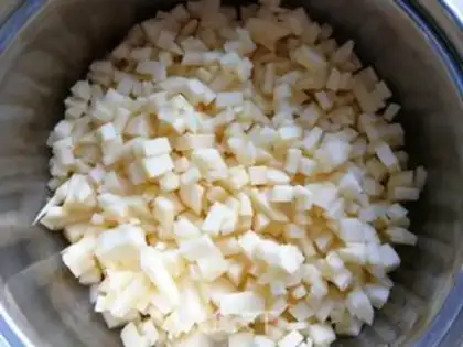 Make Polish cinnamon apple bread step 5