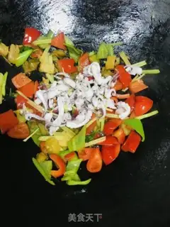 Make Squeeze the pepper and blow the squid step 9
