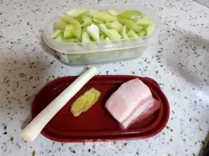 Make Meatloaf celery step 0