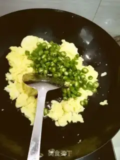 Make Pepper fried eggs step 2