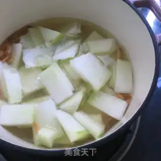 Make Low fat melon shrimp soup step 4