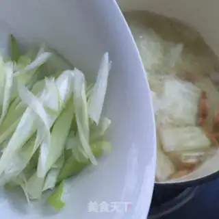 Make Low fat melon shrimp soup step 5