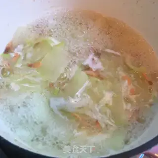 Make Low fat melon shrimp soup step 6