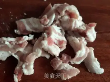 Make Meatloaf, white mushrooms step 1