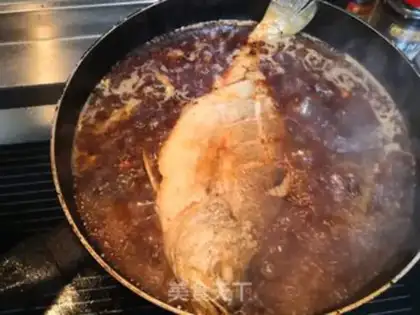 Make Dry-burned yellow fish step 6