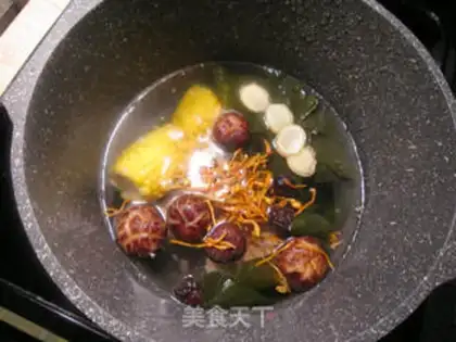 Make Pork bone moth corn soup step 3