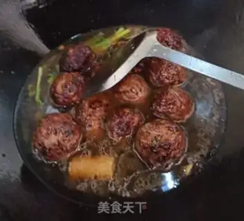 Make Red meatballs step 2