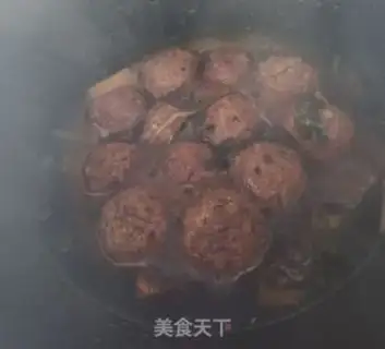 Make Red meatballs step 4