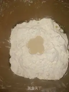 Make Butter and garlic hand tore step 1