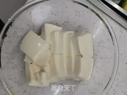 Make Tofu tofu steamed eggs step 2