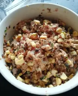 Make Corn pork dumplings step 1