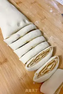 Make Sofa rolls step 5